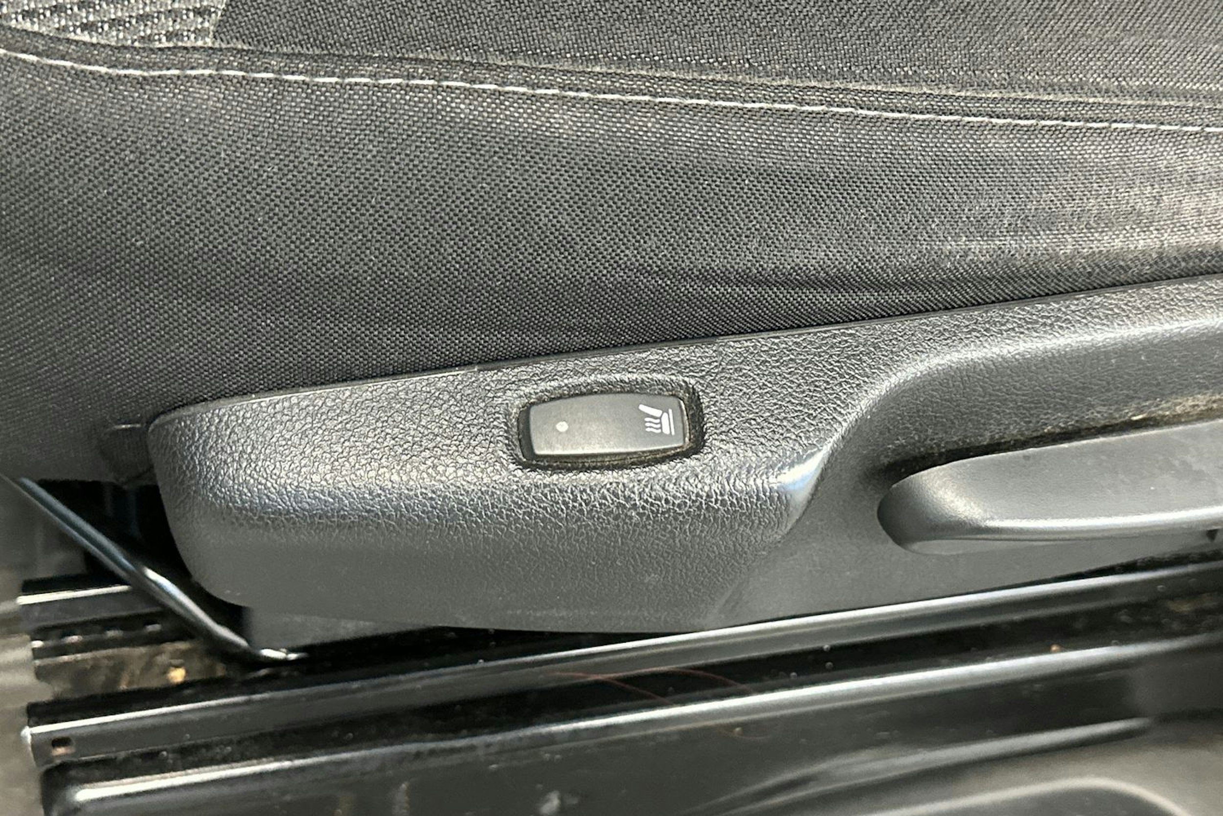 valkoinen Renault Trafic 2021 kuva 13.