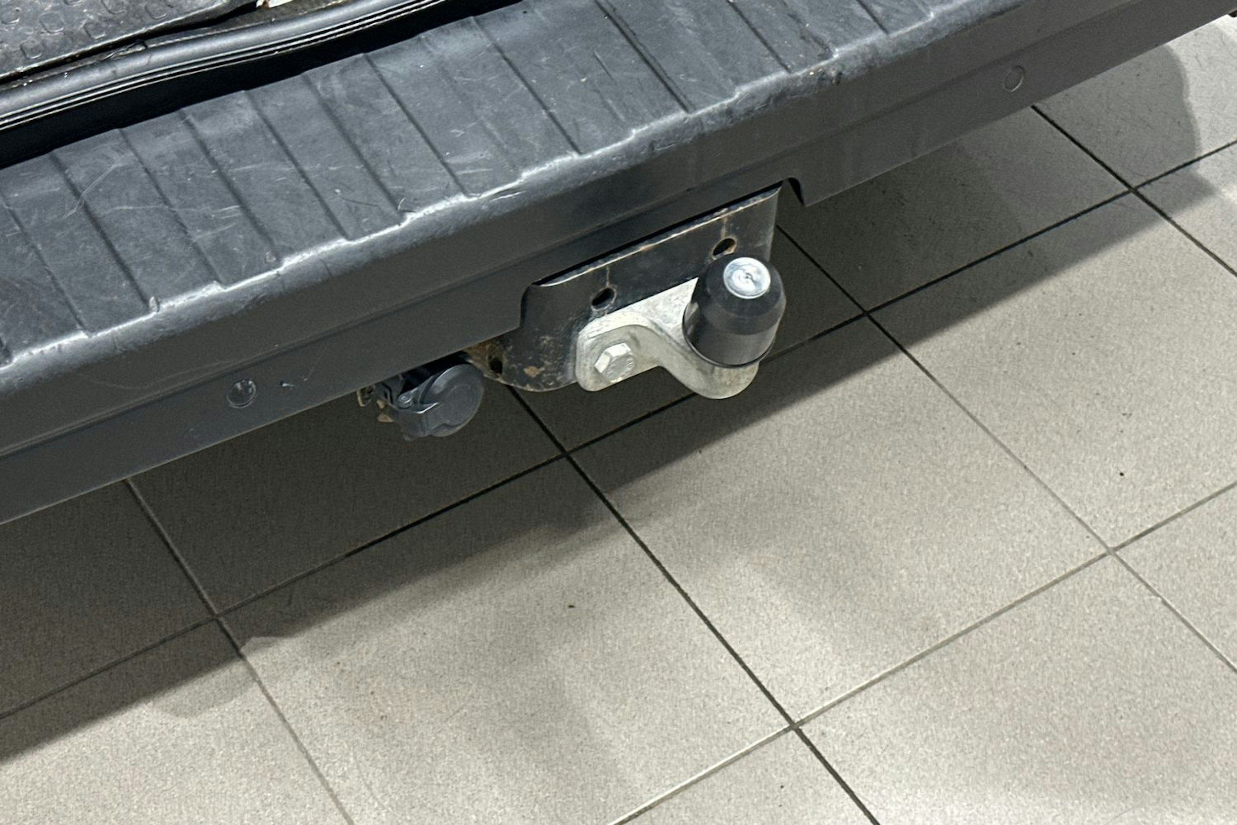 Valkoinen Renault Trafic 2021 kuva 26.