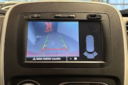 punainen Renault Trafic 2021 kuva 18.