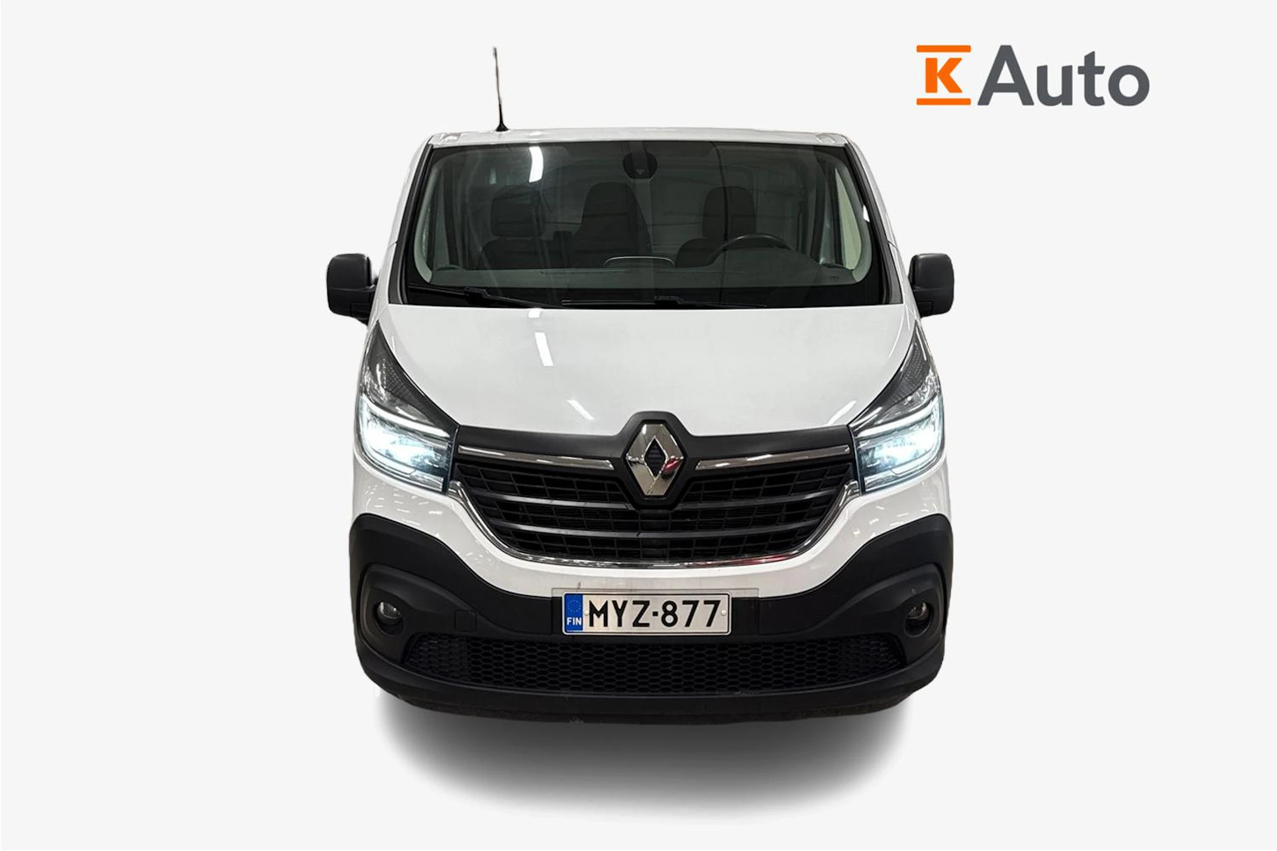 Valkoinen Renault Trafic 2021 kuva 5.