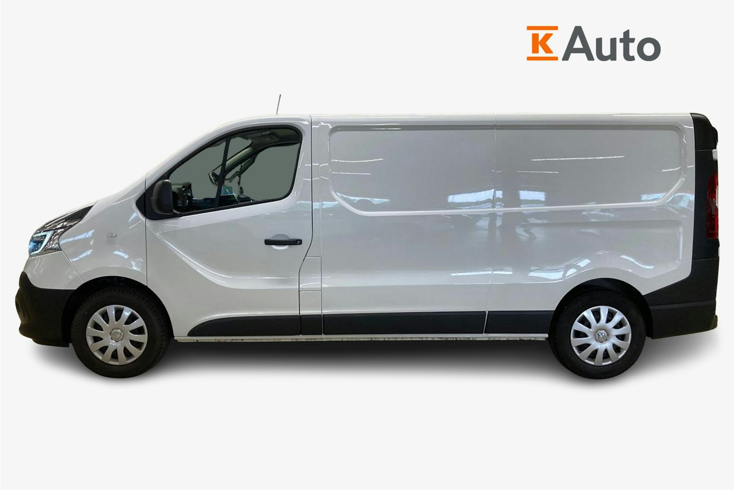 valkoinen Renault Trafic 2021 kuva 5.