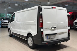 valkoinen Renault Trafic 2021 kuva 23.
