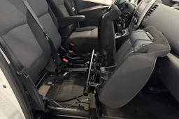 Valkoinen Renault Trafic 2021 kuva 14.