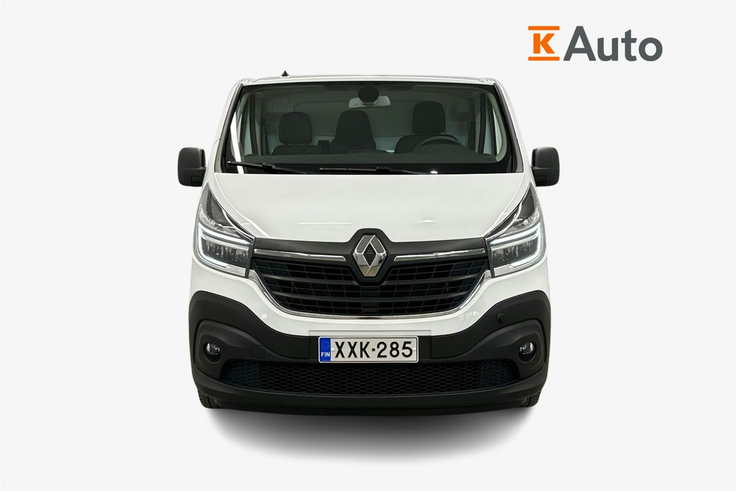 valkoinen Renault Trafic 2021 kuva 4.
