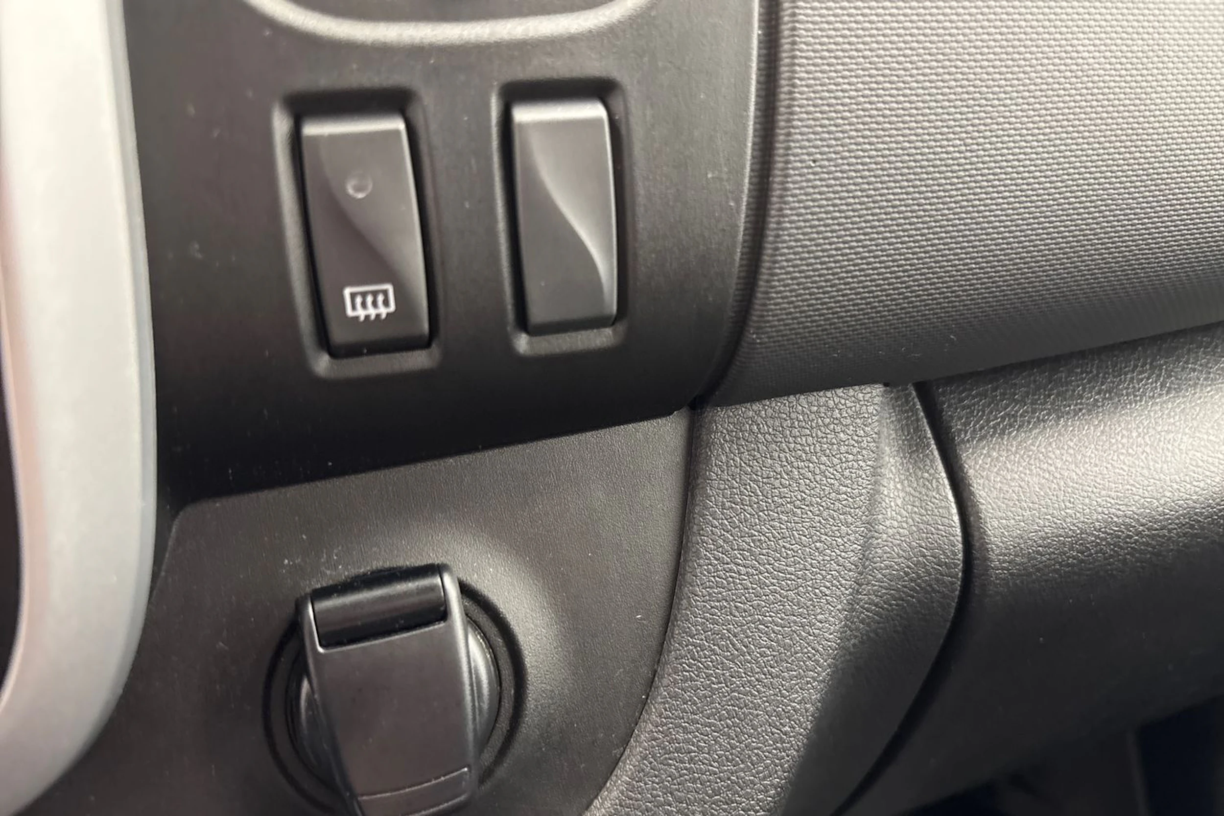musta Renault Trafic 2021 kuva 21.
