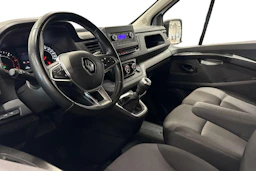 valkoinen Renault Trafic 2022 kuva 8.