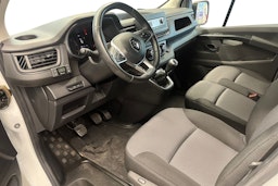 Valkoinen Renault Trafic 2022 kuva 7.