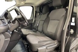 musta Renault Trafic 2022 kuva 9.