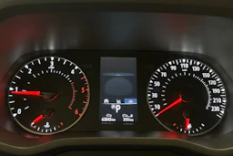harmaa Renault Trafic 2022 kuva 18.