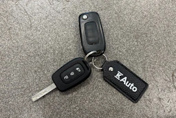 harmaa Renault Trafic 2022 kuva 24.