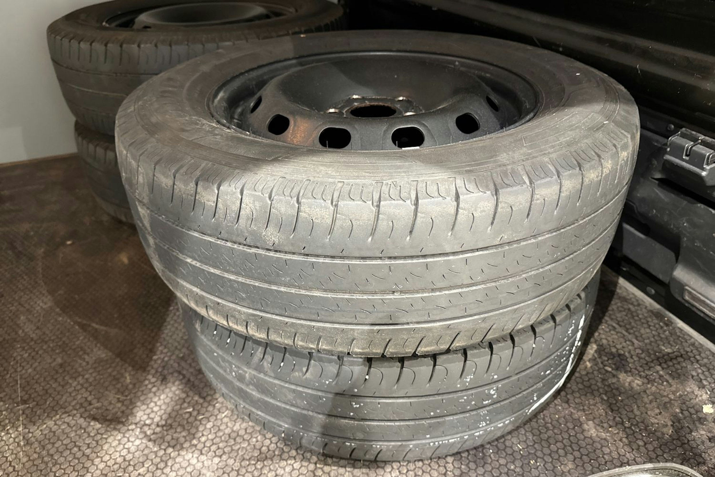 musta Renault Trafic 2022 kuva 10.