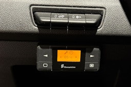 musta Renault Trafic 2022 kuva 13.