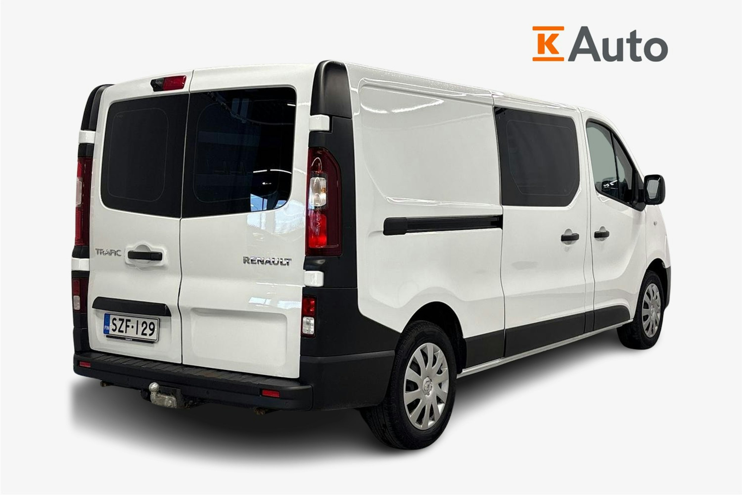 valkoinen Renault Trafic 2022 kuva 2.