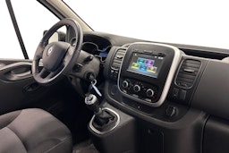 valkoinen Renault Trafic 2022 kuva 10.