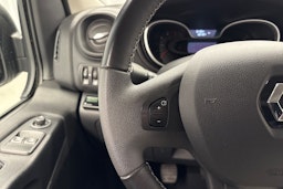 valkoinen Renault Trafic 2022 kuva 15.