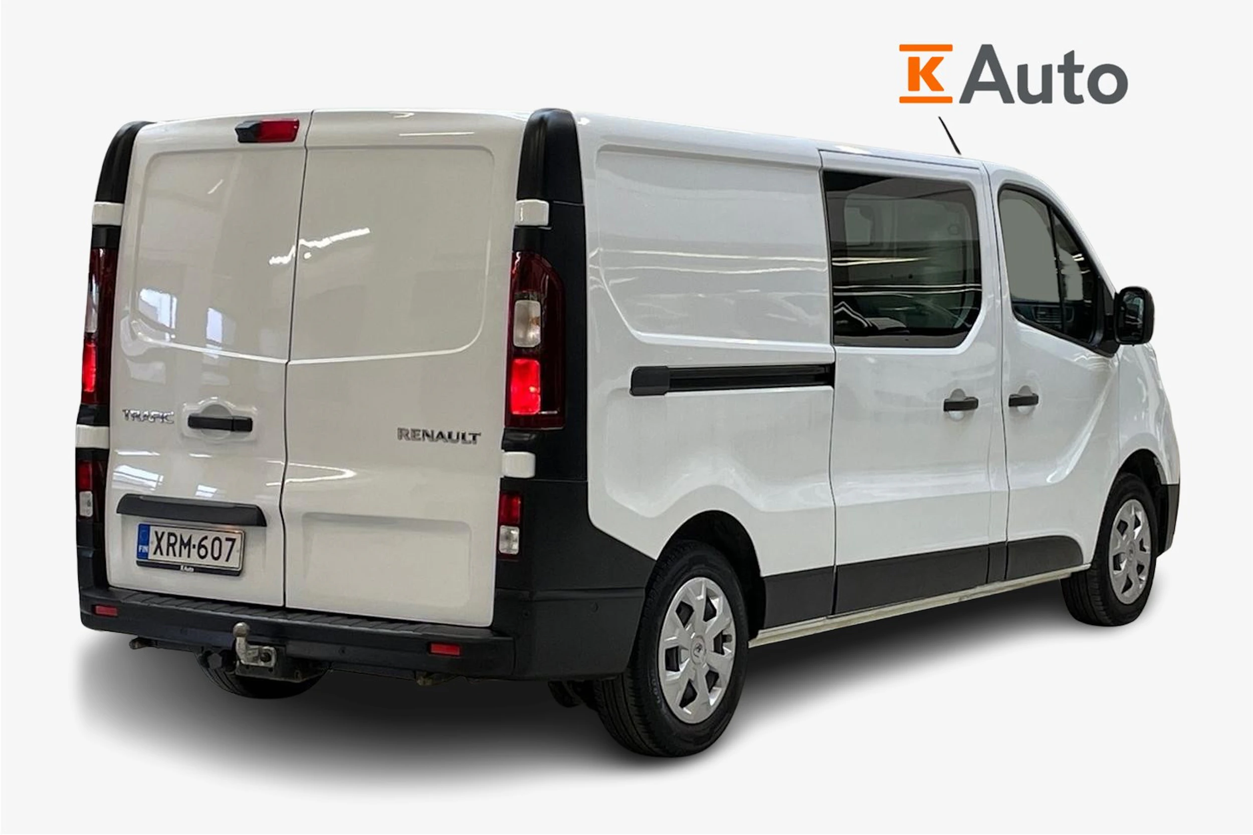 valkoinen Renault Trafic 2022 kuva 3.