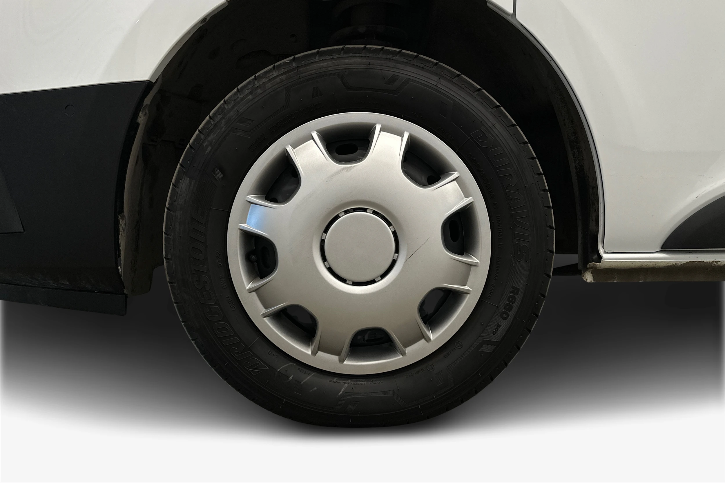 valkoinen Renault Trafic 2022 kuva 8.