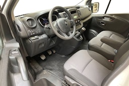 valkoinen Renault Trafic 2022 kuva 7.