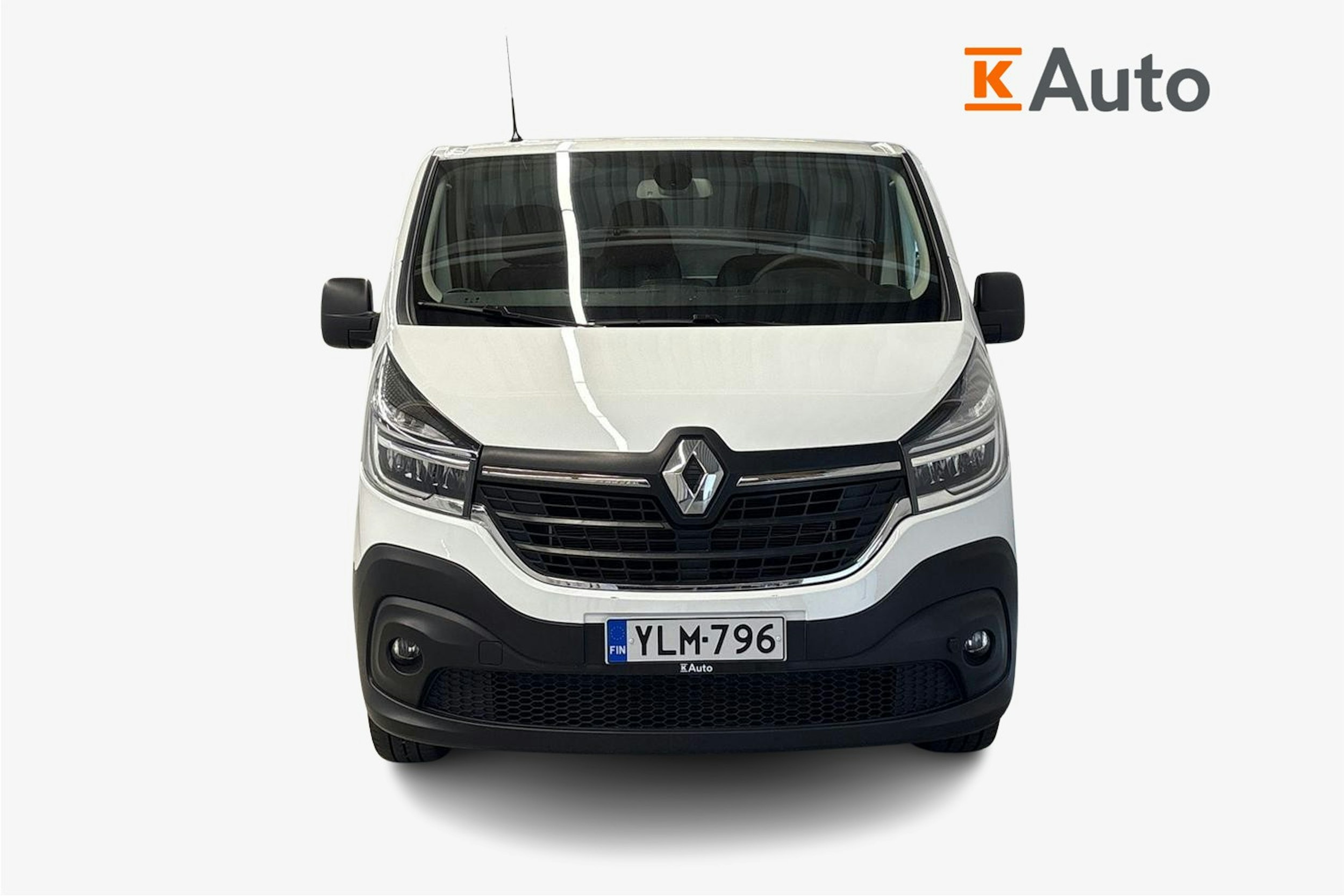 valkoinen Renault Trafic 2022 kuva 5.