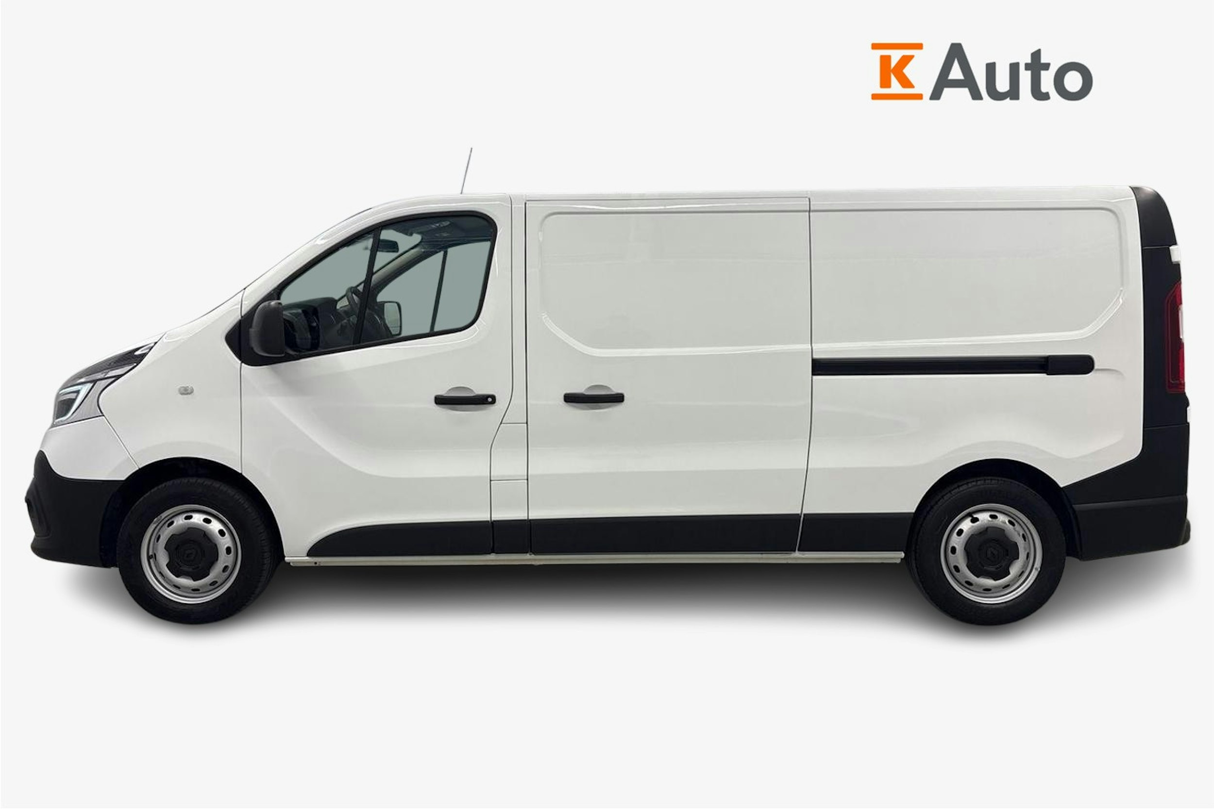 valkoinen Renault Trafic 2022 kuva 6.