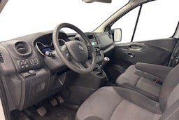 valkoinen Renault Trafic 2022 kuva 7.