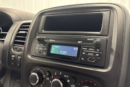valkoinen Renault Trafic 2022 kuva 17.