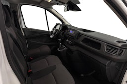 valkoinen Renault Trafic 2023 kuva 7.