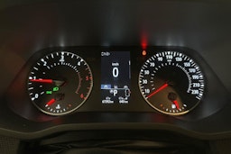 valkoinen Renault Trafic 2023 kuva 14.