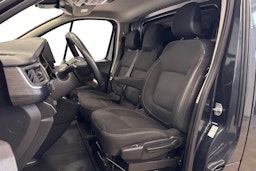 harmaa Renault Trafic 2023 kuva 8.