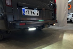 harmaa Renault Trafic 2023 kuva 21.