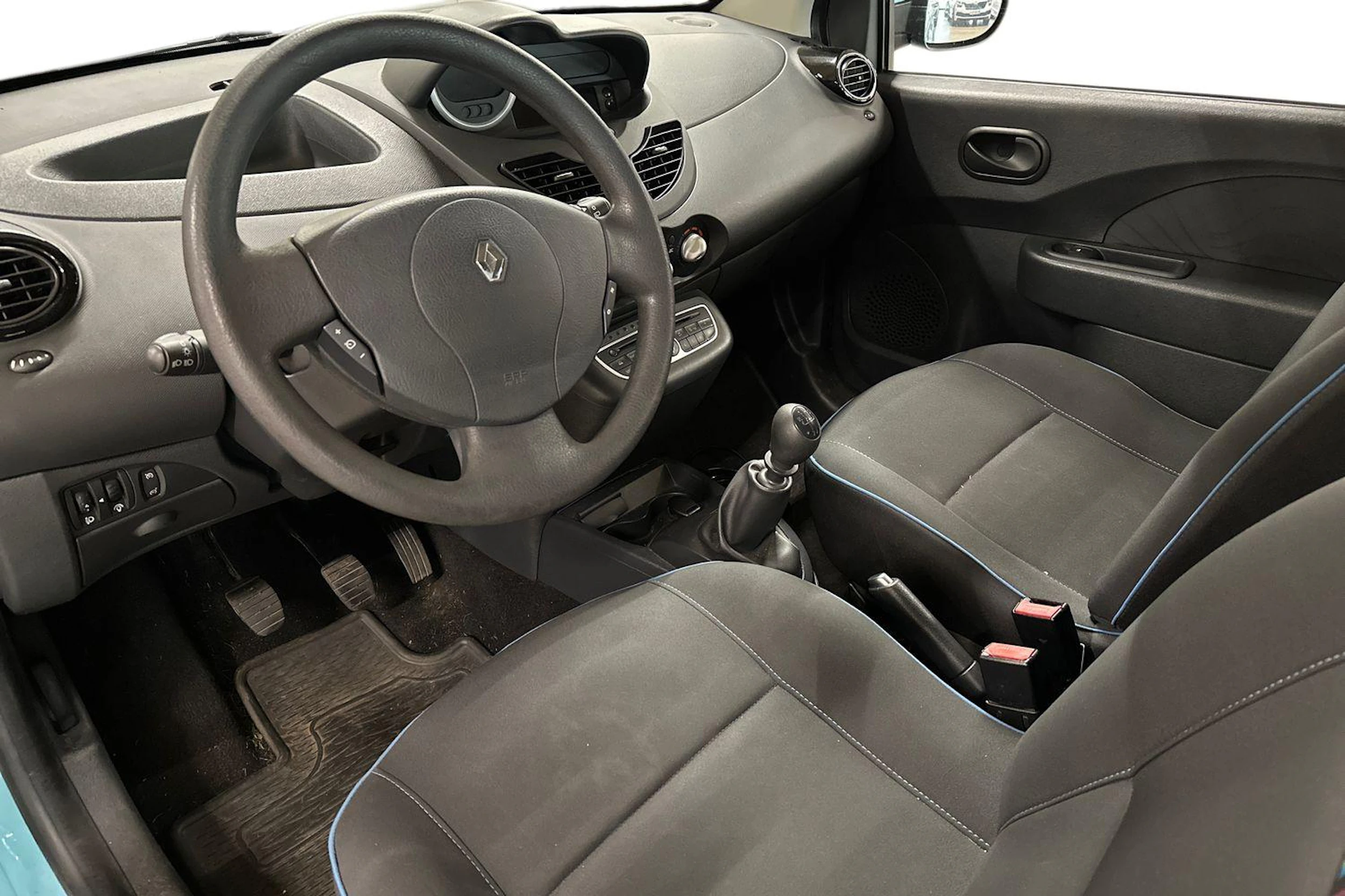 sininen Renault Twingo 2012 kuva 3.