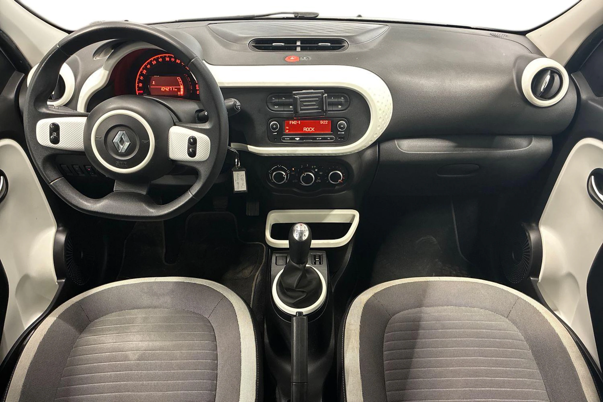 valkoinen Renault Twingo 2017 kuva 9.