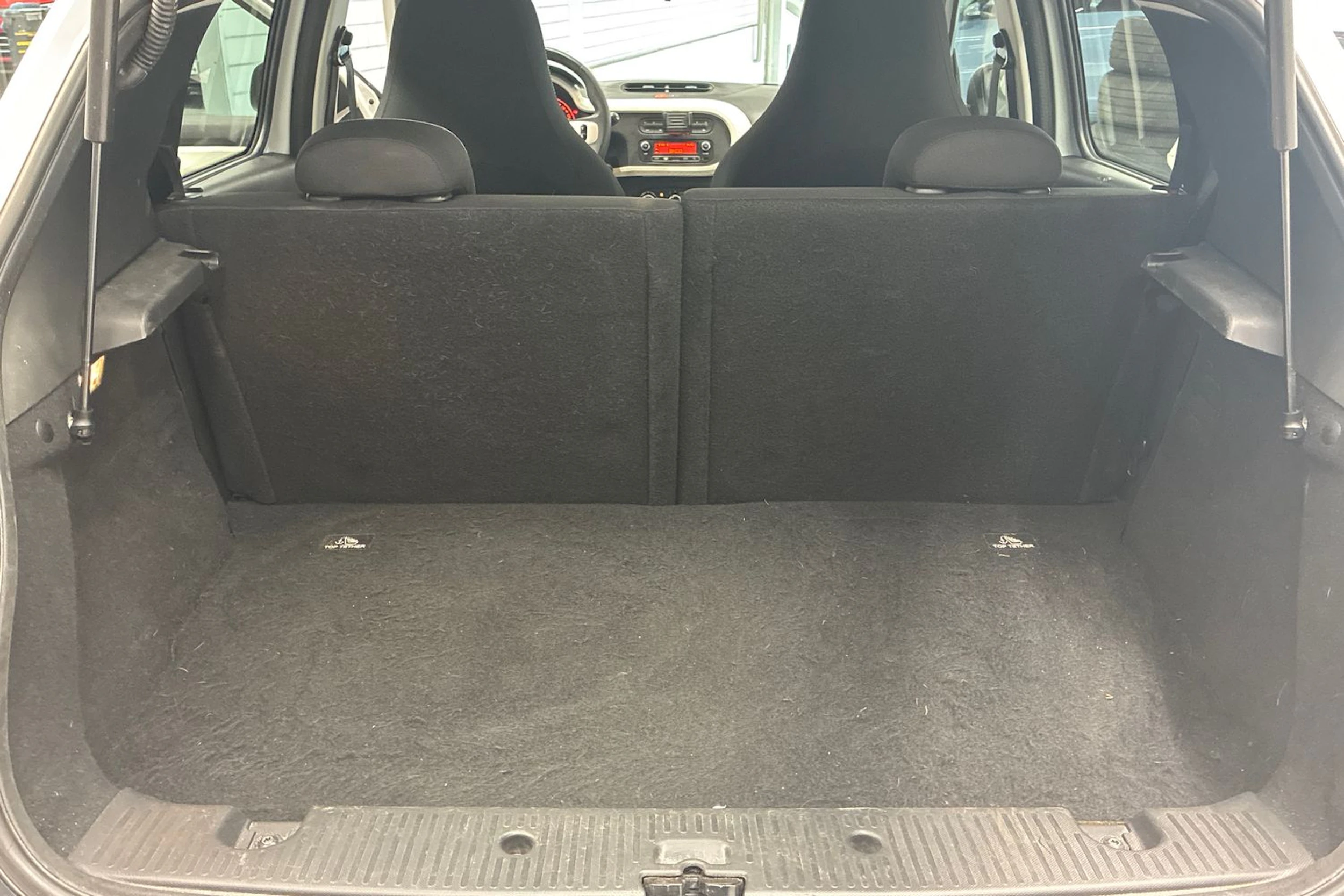 valkoinen Renault Twingo 2017 kuva 26.