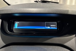 Punainen Renault ZOE 2017 kuva 17.