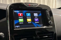 Punainen Renault ZOE 2017 kuva 22.