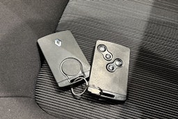 Punainen Renault ZOE 2017 kuva 25.