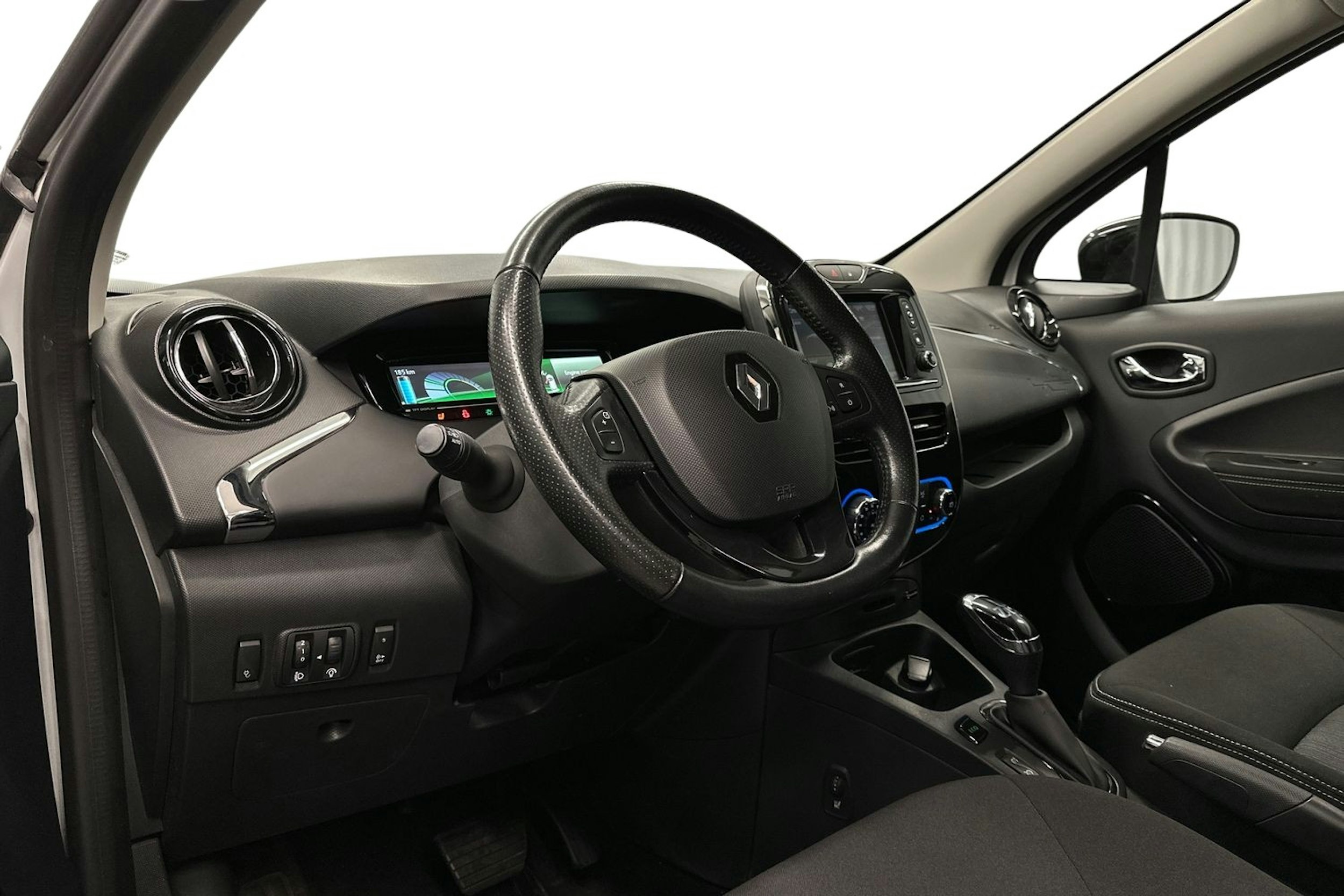 valkoinen Renault Zoe 2019 kuva 9.