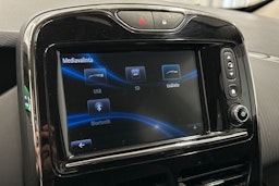 valkoinen Renault Zoe 2019 kuva 24.