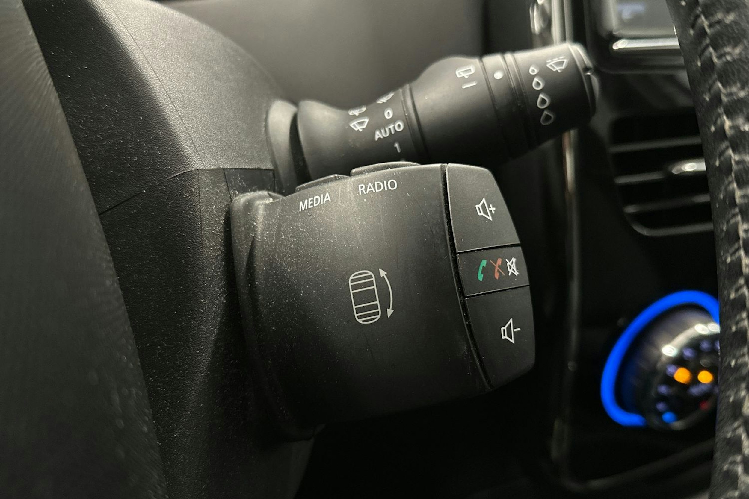 valkoinen Renault Zoe 2019 kuva 28.