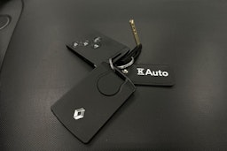 valkoinen Renault Zoe 2019 kuva 29.