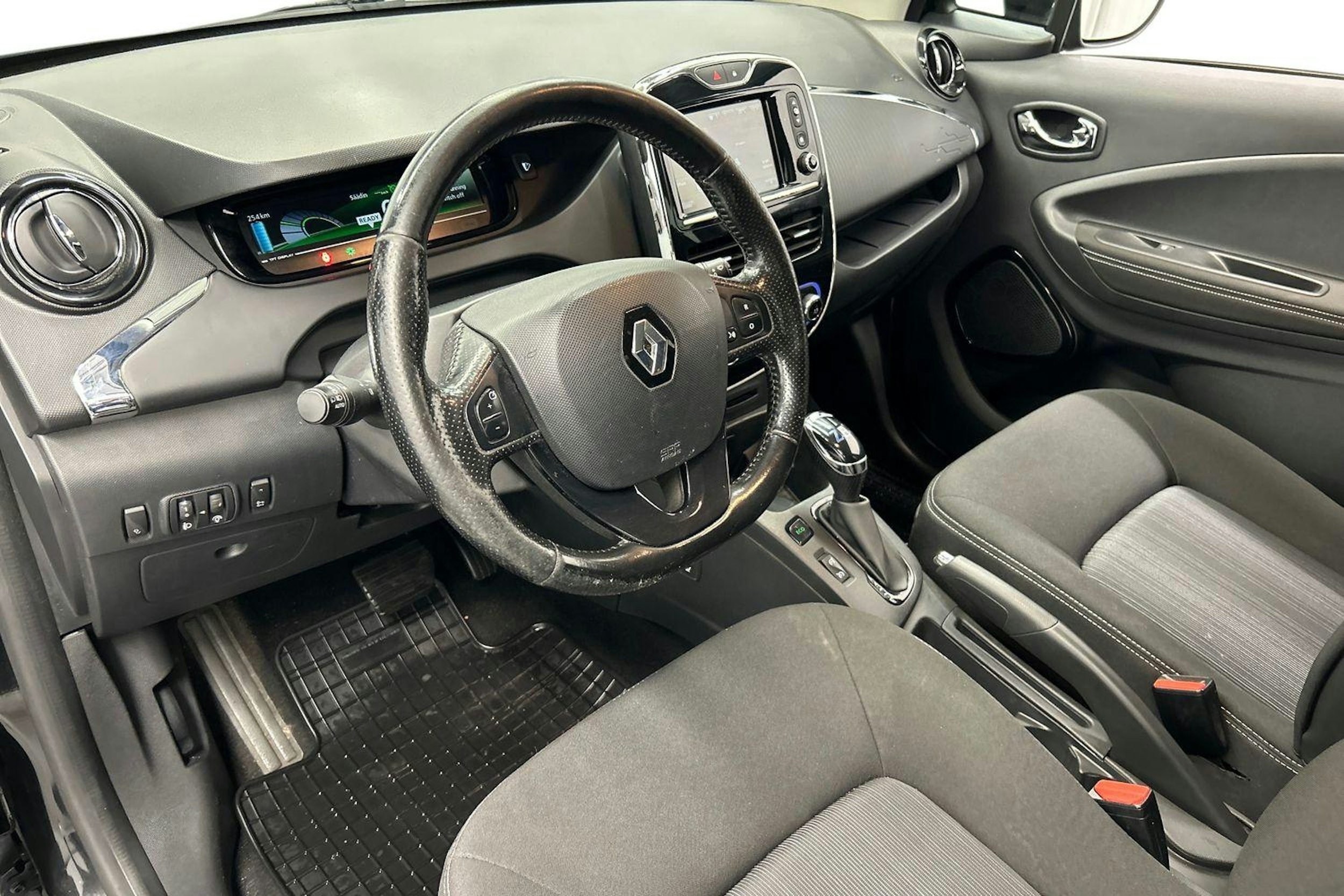 musta Renault Zoe 2019 kuva 6.