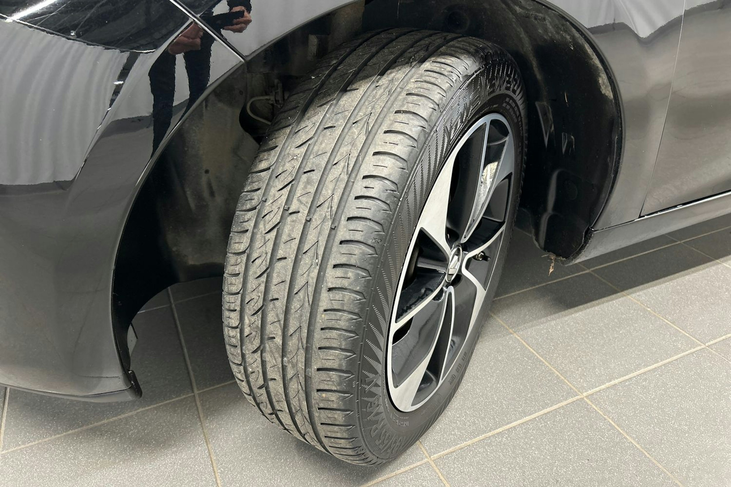 musta Renault Zoe 2019 kuva 10.