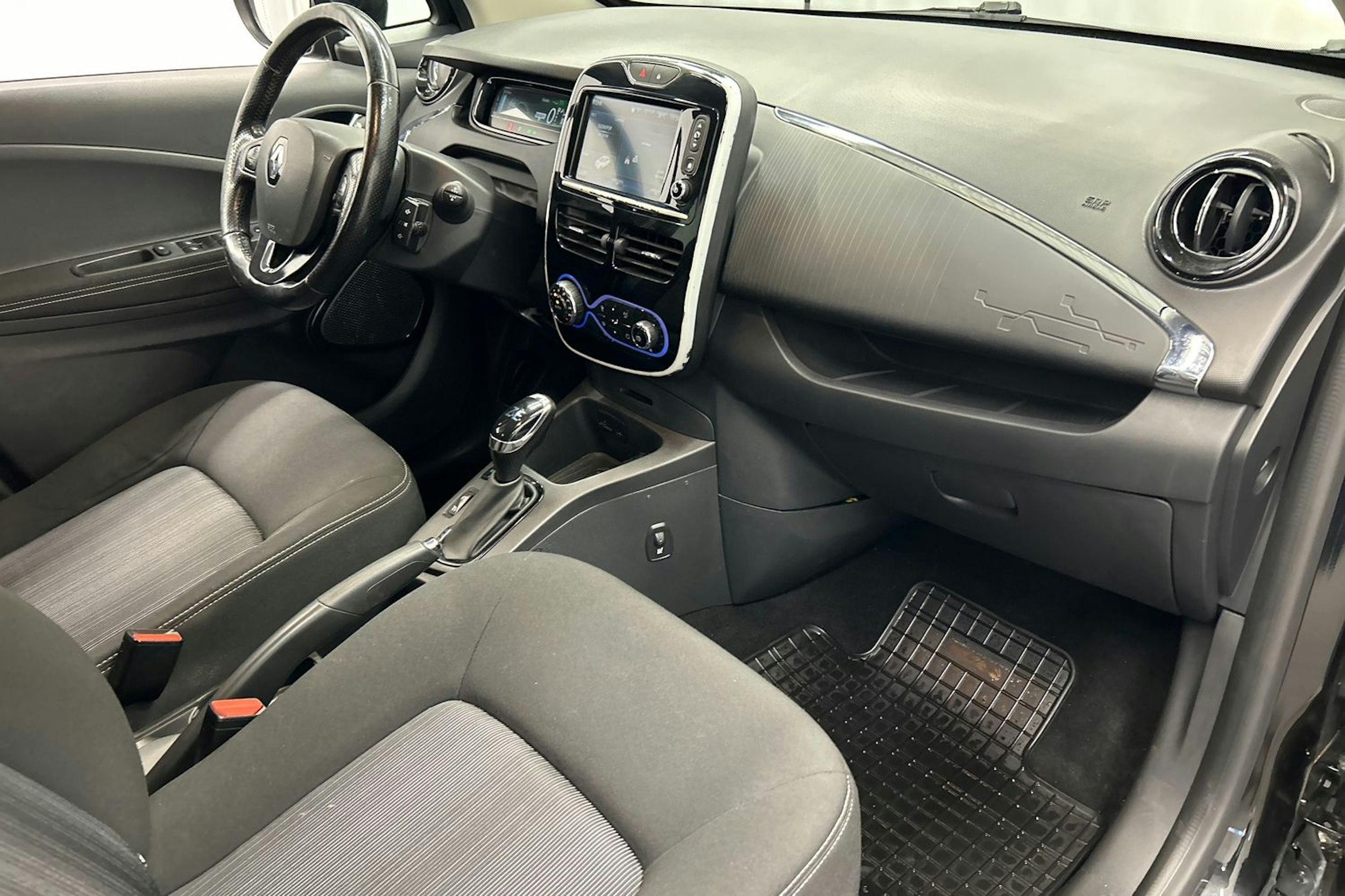 musta Renault Zoe 2019 kuva 12.