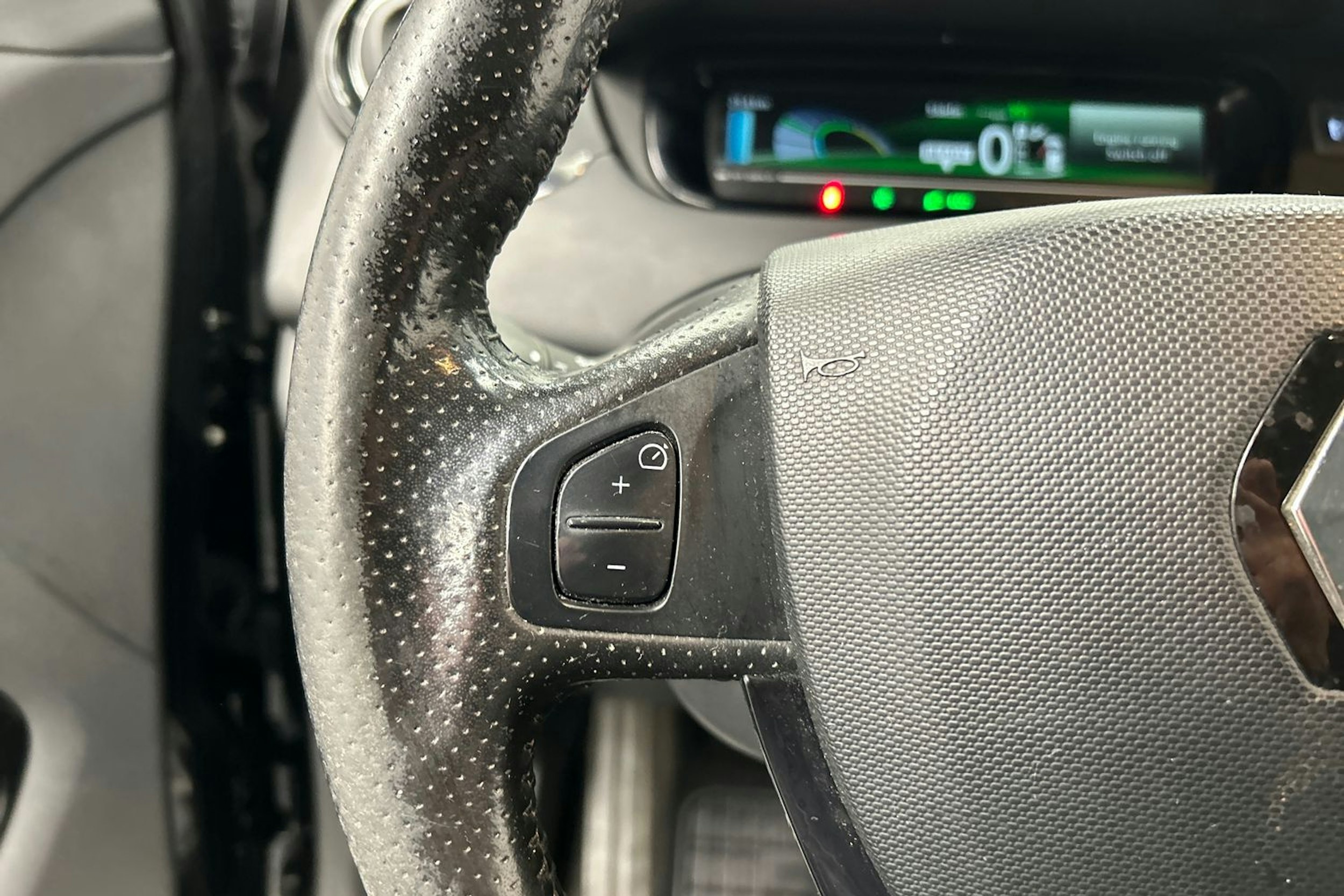 musta Renault Zoe 2019 kuva 14.