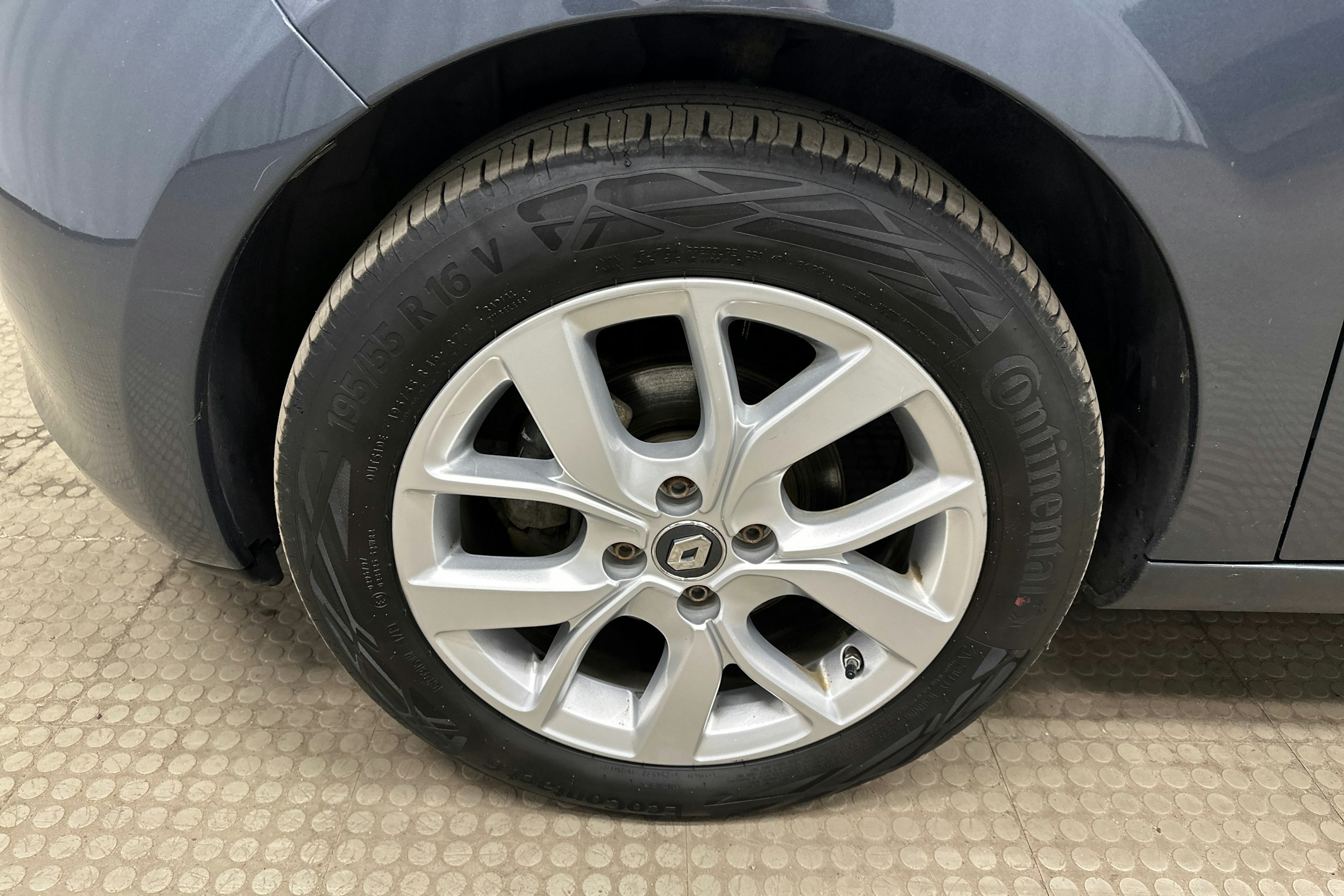 sininen Renault Zoe 2019 kuva 11.