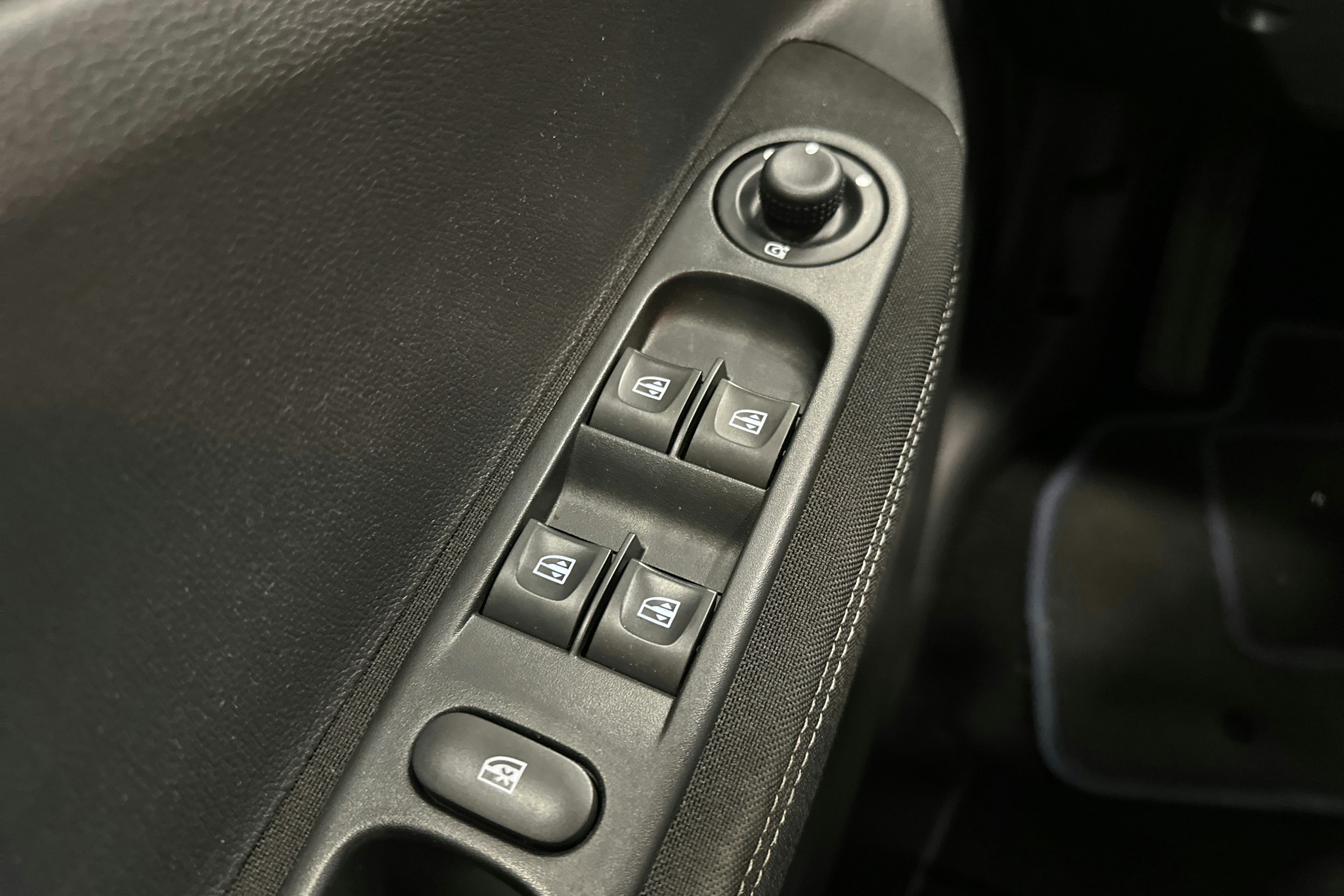sininen Renault Zoe 2019 kuva 15.