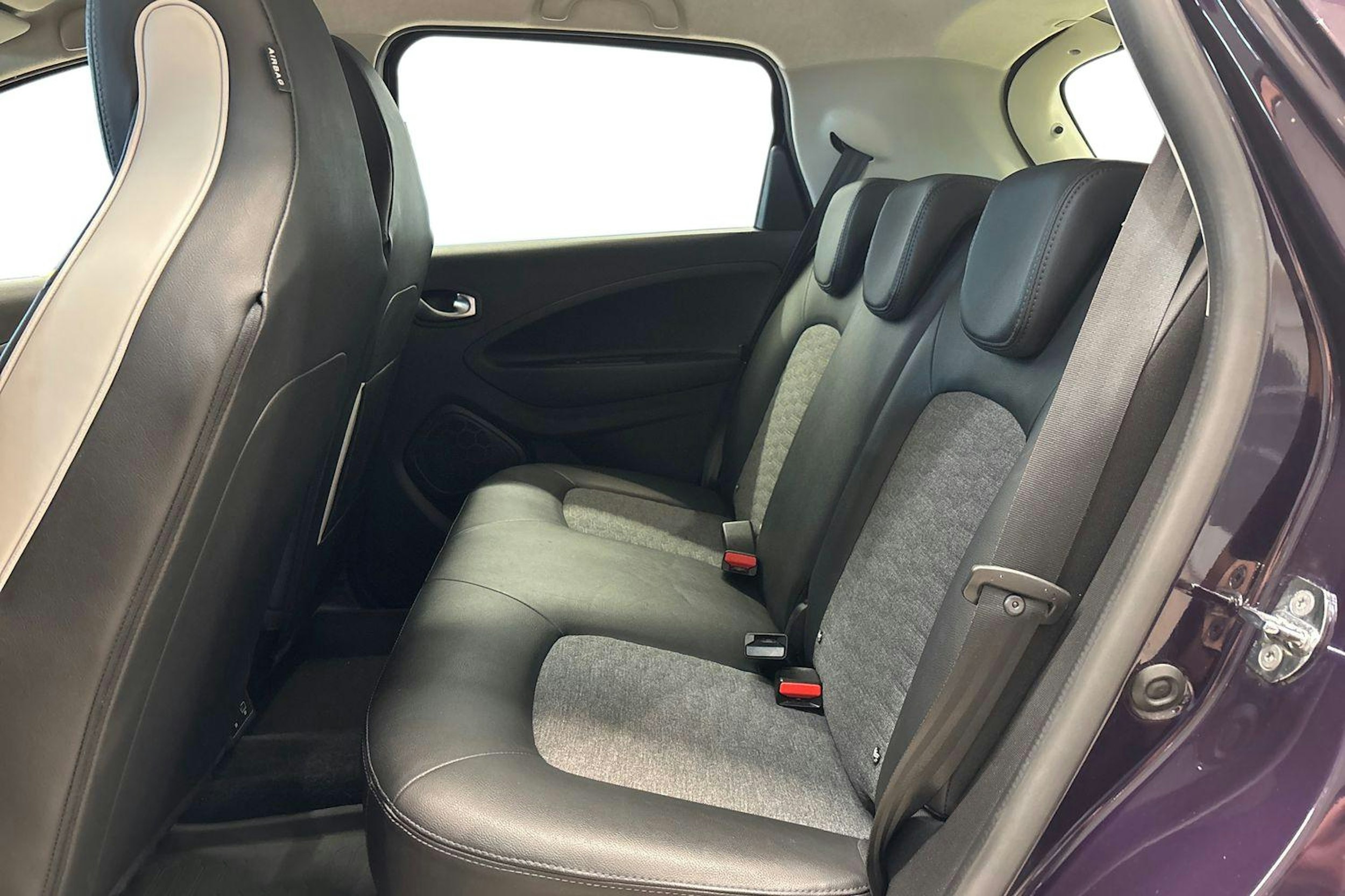 violetti Renault Zoe 2020 kuva 10.