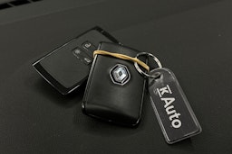 valkoinen Renault Zoe 2020 kuva 24.