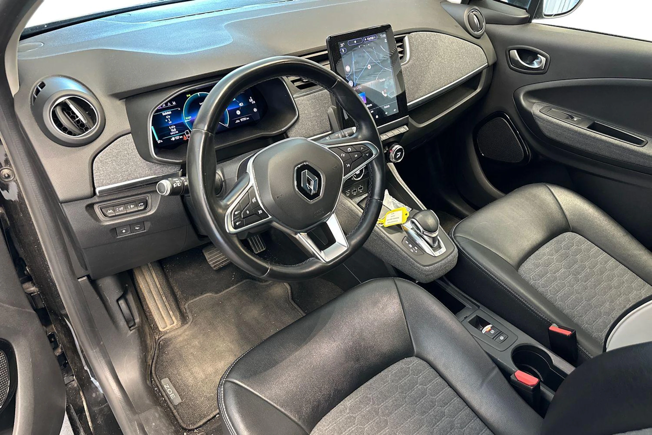 harmaa Renault Zoe 2021 kuva 3.