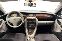 punainen Rover 75 2000 kuva 9.